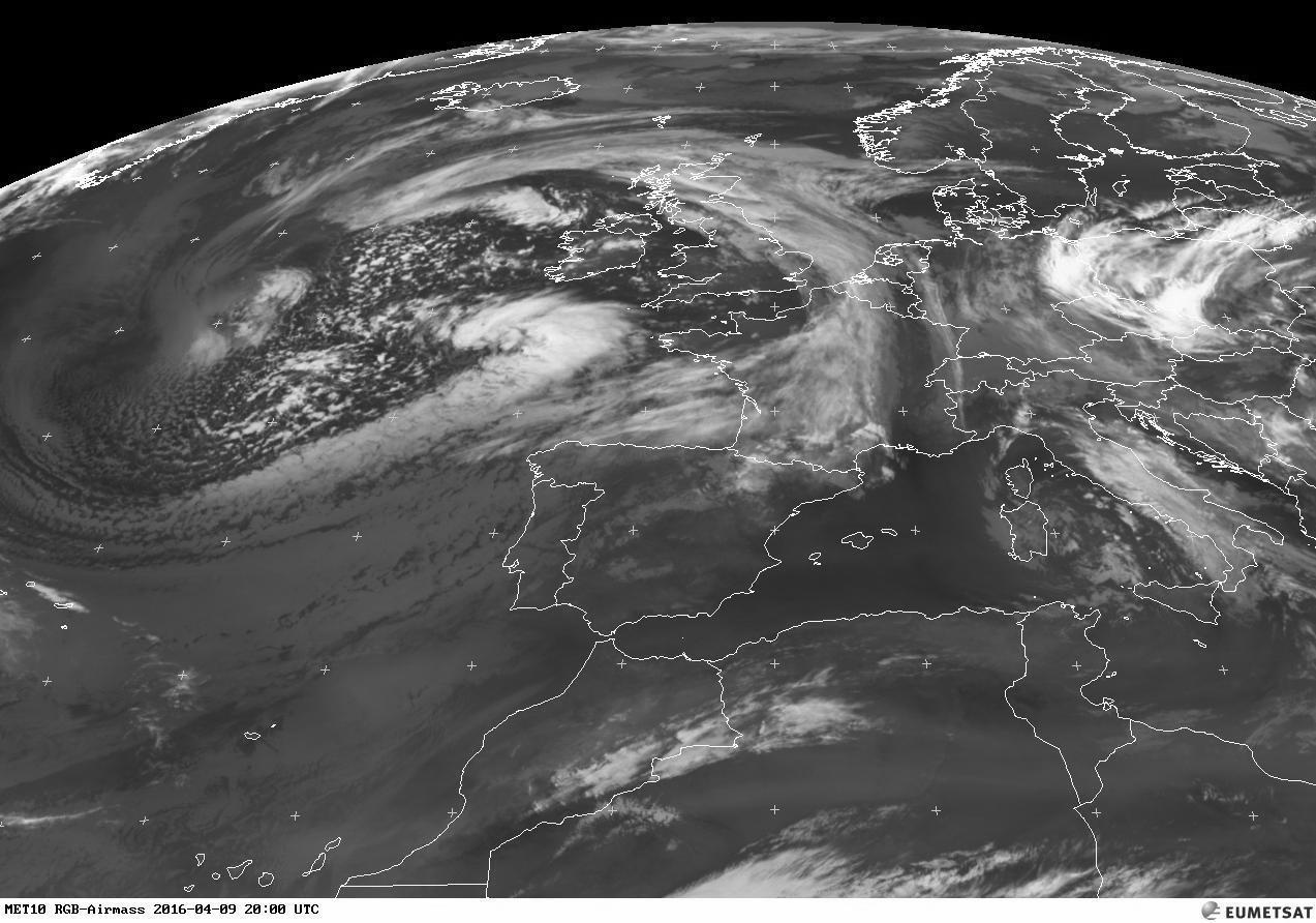 Fig. 1. Immagine da satellite per la notte su Domenica 10 Aprile. Fonte: www.wetterzentrale.de